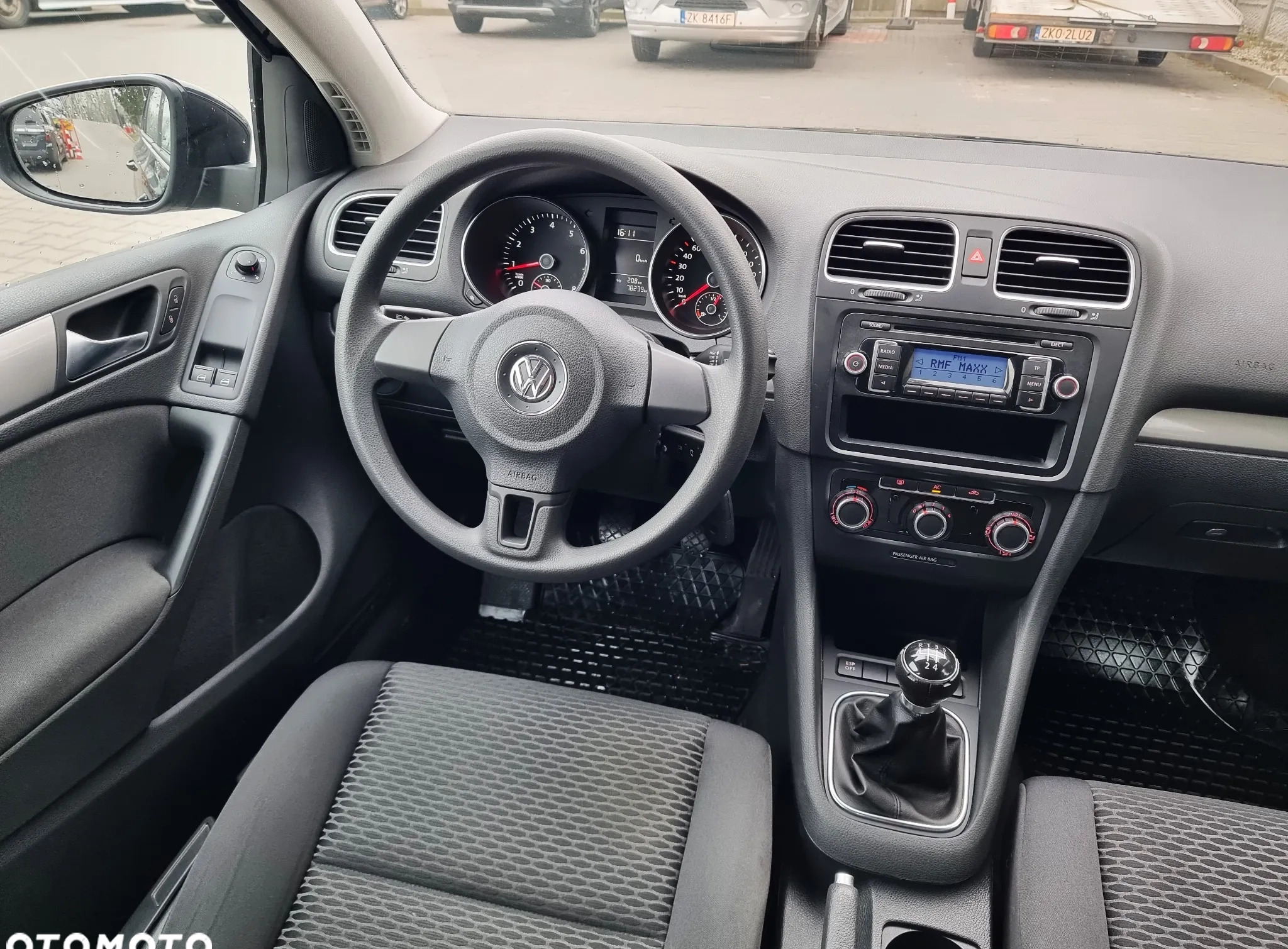 Volkswagen Golf cena 25900 przebieg: 78239, rok produkcji 2009 z Kielce małe 379